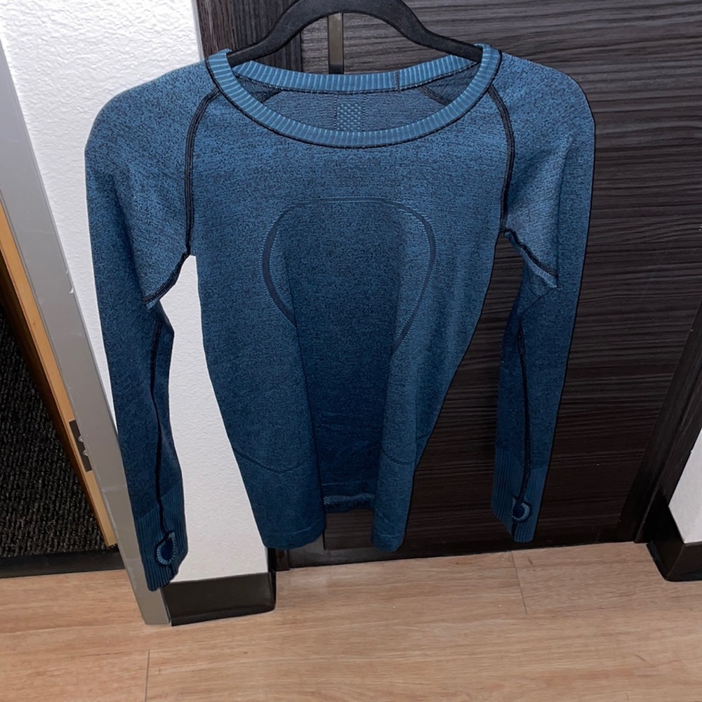 Blue/Teal Lululemon Long Sleeve Top